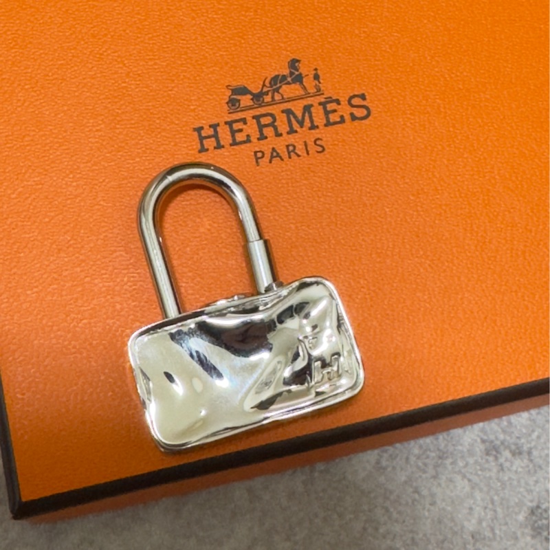Hermes 2009 愛馬仕全新 限量版鎖頭 銀色包包吊飾-2