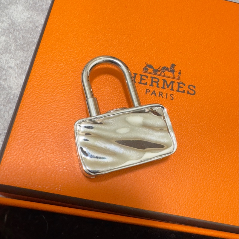 Hermes 2009 愛馬仕全新 限量版鎖頭 銀色包包吊飾-6