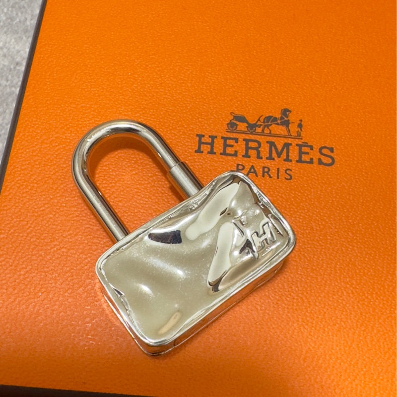 Hermes 2009 愛馬仕全新 限量版鎖頭 銀色包包吊飾-7