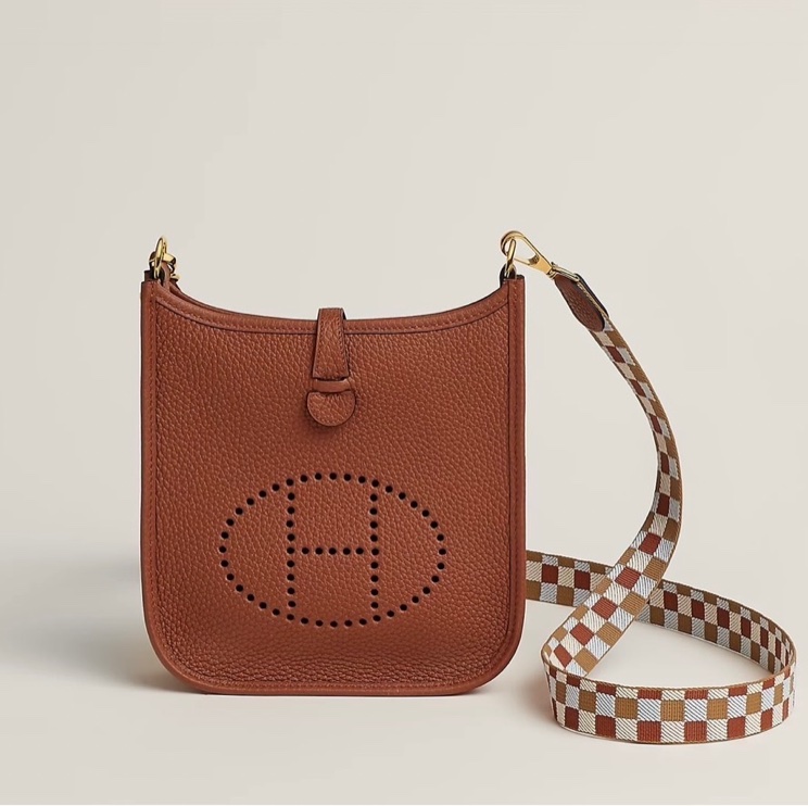 ❗️可議價 Hermes Mini Evelyne 16 Amazone-1
