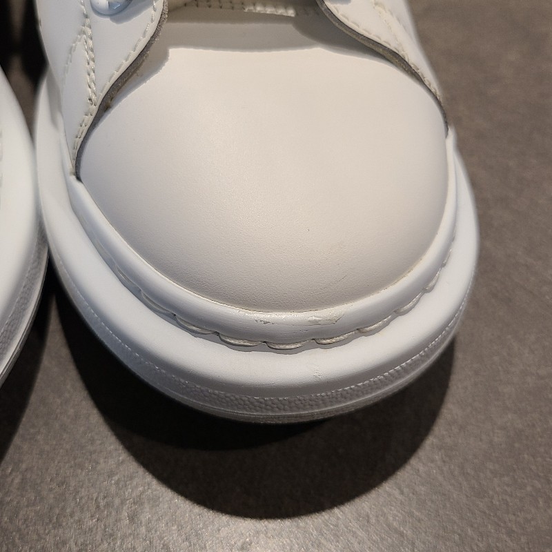 ALEXANDER MCQUEEN 麥昆小白鞋 黑尾 39號-11