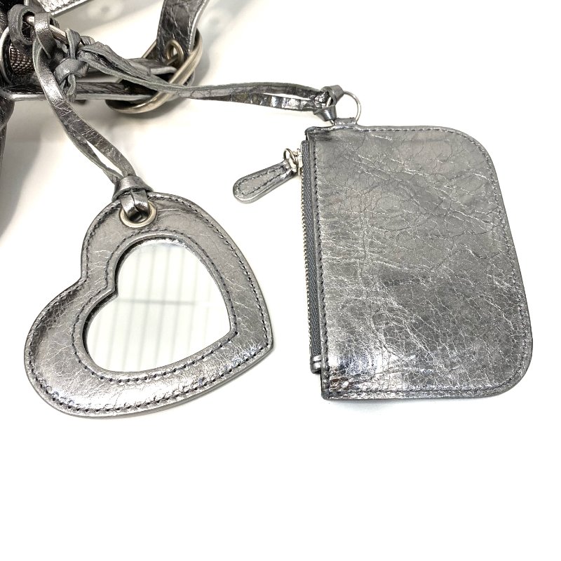 △ Balenciaga 巴黎世家 Le Cagole XS Silver Metallized Arena Lambskin Shoulder Bag 銀色金屬化小羊皮肩揹袋 671309 - 247007567-16