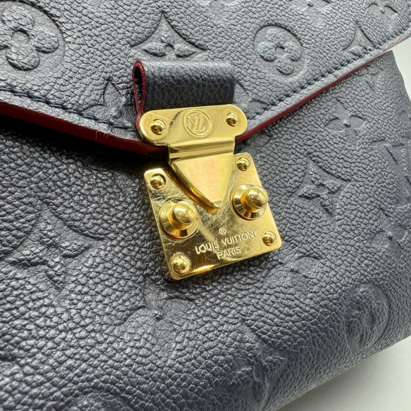 LV 郵差包 皮壓紋午夜藍-20