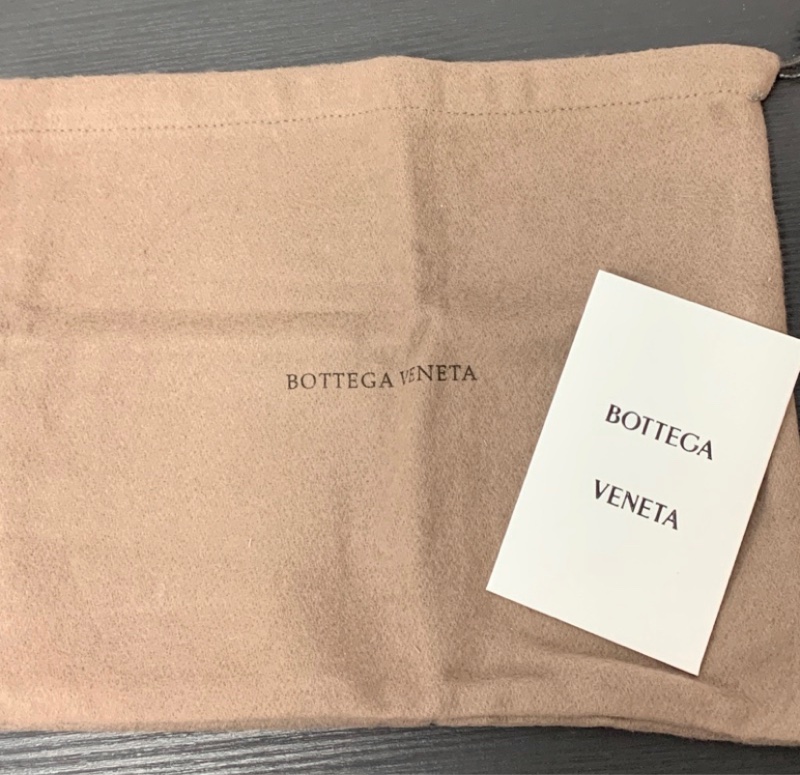 BV八卡對開編織短夾-5