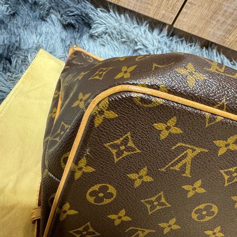 lv 斜背包 派拉蒙-16