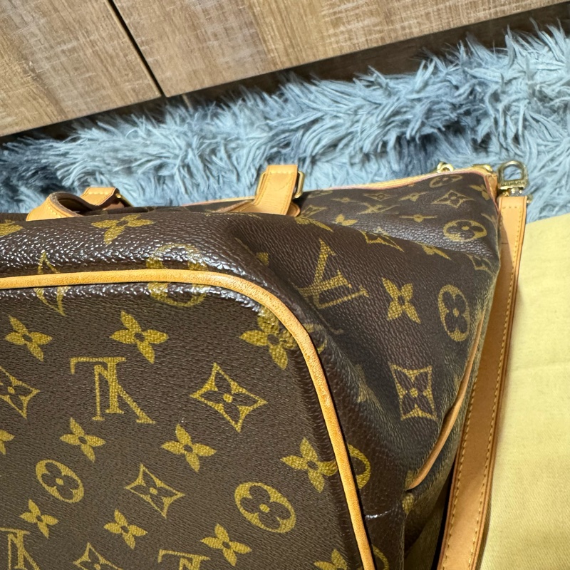 lv 斜背包 派拉蒙-17