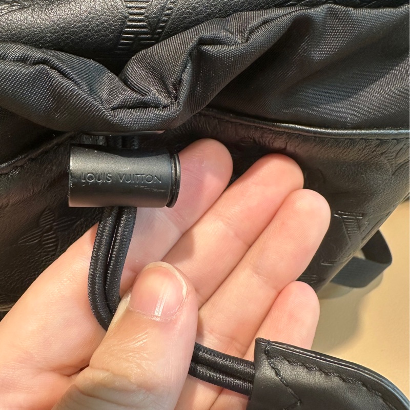 全配9成新 Louis Vuitton路易威登 LV M43680 Trekking後背包 旅行包 超大容量-8