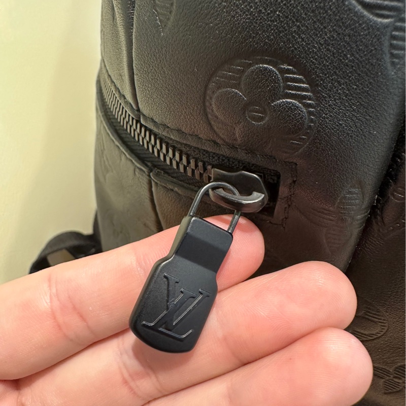 全配9成新 Louis Vuitton路易威登 LV M43680 Trekking後背包 旅行包 超大容量-11