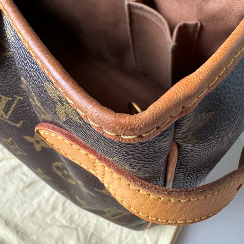 LV Batignolles Horizontal M51154 肩背包-11
