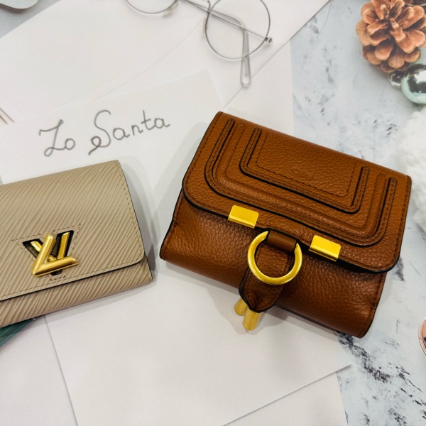 全新正品 LV  LOUIS VUITTON 路易威登 水波紋Epi 迷你 短夾-9