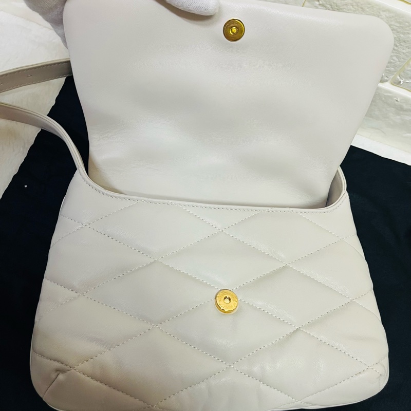 YSL Saint Laurent LE 57系列奶油白小 羊皮絎縫腋下包/肩背包 24cm-15