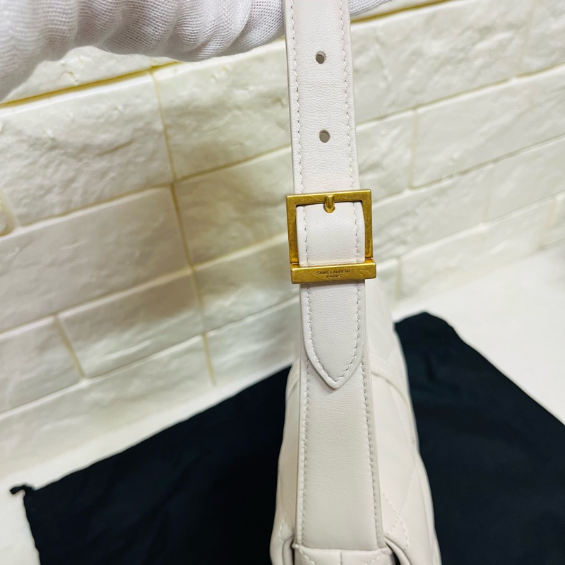YSL Saint Laurent LE 57系列奶油白小 羊皮絎縫腋下包/肩背包 24cm-37