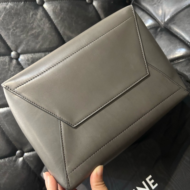 Celine sangle bucket 水桶包 大號 大象灰 滑皮-14