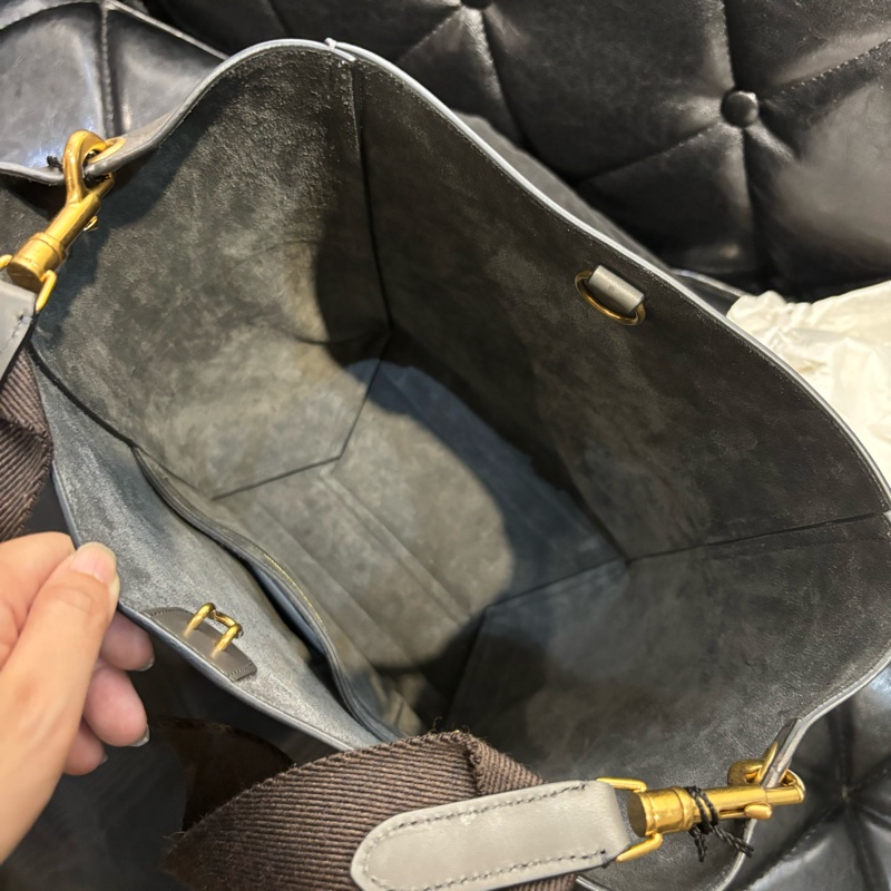 Celine sangle bucket 水桶包 大號 大象灰 滑皮-17