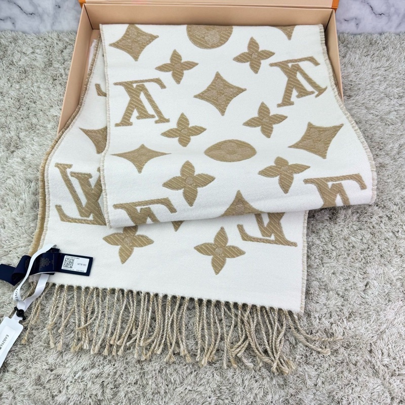 M78160 LV Essential Shine 圍巾 ⭕️全新閒置品⭕️-6