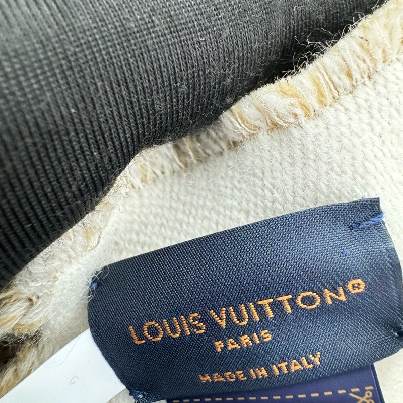 M78160 LV Essential Shine 圍巾 ⭕️全新閒置品⭕️-7