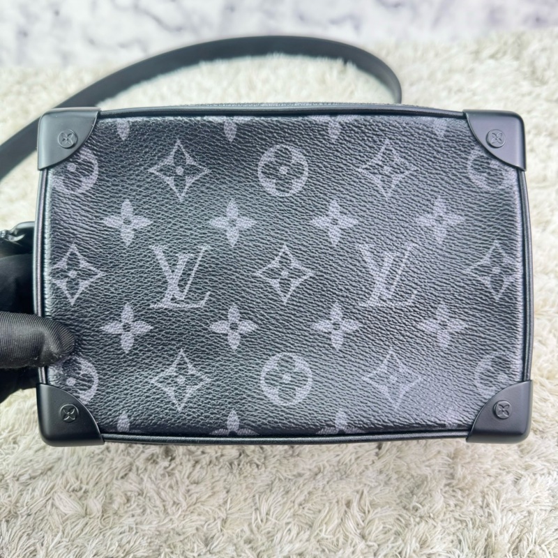 LV M44735 SOFT TRUNK系列經典Eclipse帆布印花拉鍊肩背方包(迷你)  👉晶片款👉中性款式男  女都可輕鬆駕馭-9