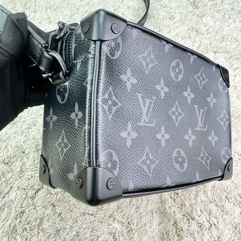 LV M44735 SOFT TRUNK系列經典Eclipse帆布印花拉鍊肩背方包(迷你)  👉晶片款👉中性款式男  女都可輕鬆駕馭-11