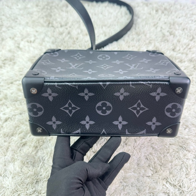 LV M44735 SOFT TRUNK系列經典Eclipse帆布印花拉鍊肩背方包(迷你)  👉晶片款👉中性款式男  女都可輕鬆駕馭-15