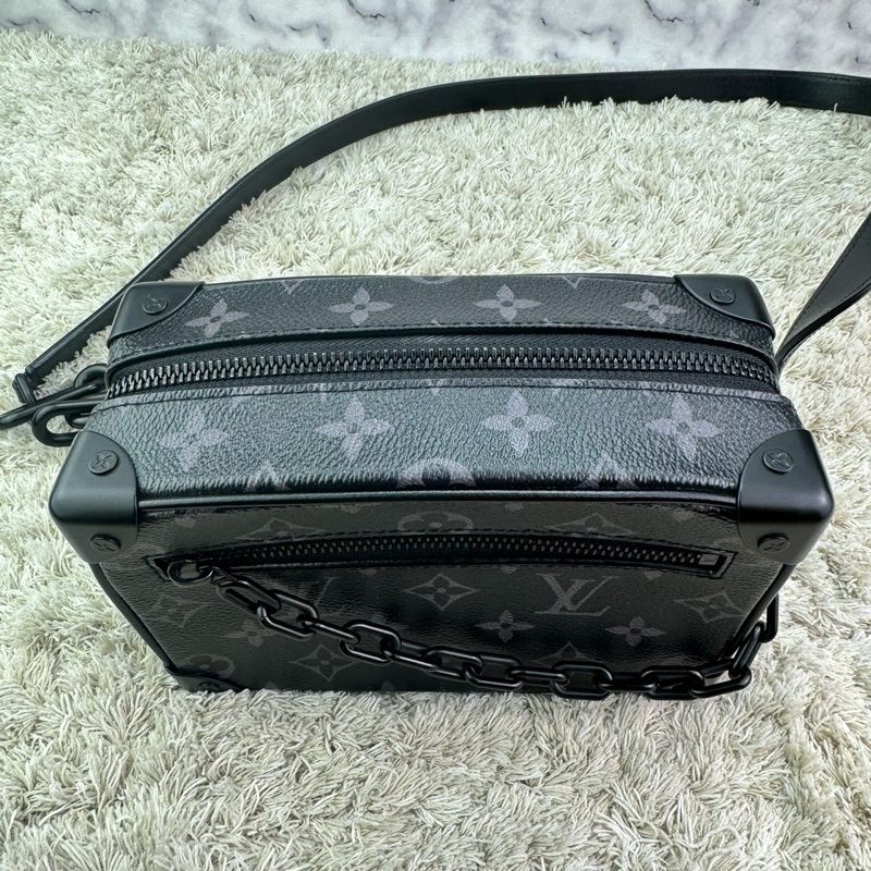 LV M44735 SOFT TRUNK系列經典Eclipse帆布印花拉鍊肩背方包(迷你)  👉晶片款👉中性款式男  女都可輕鬆駕馭-17