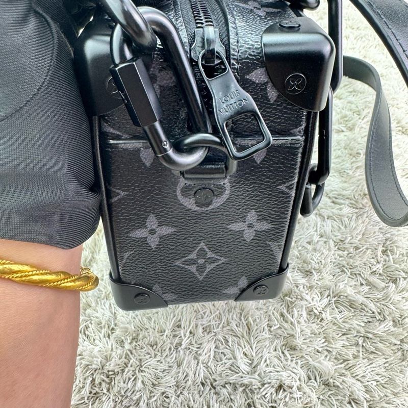 LV M44735 SOFT TRUNK系列經典Eclipse帆布印花拉鍊肩背方包(迷你)  👉晶片款👉中性款式男  女都可輕鬆駕馭-21