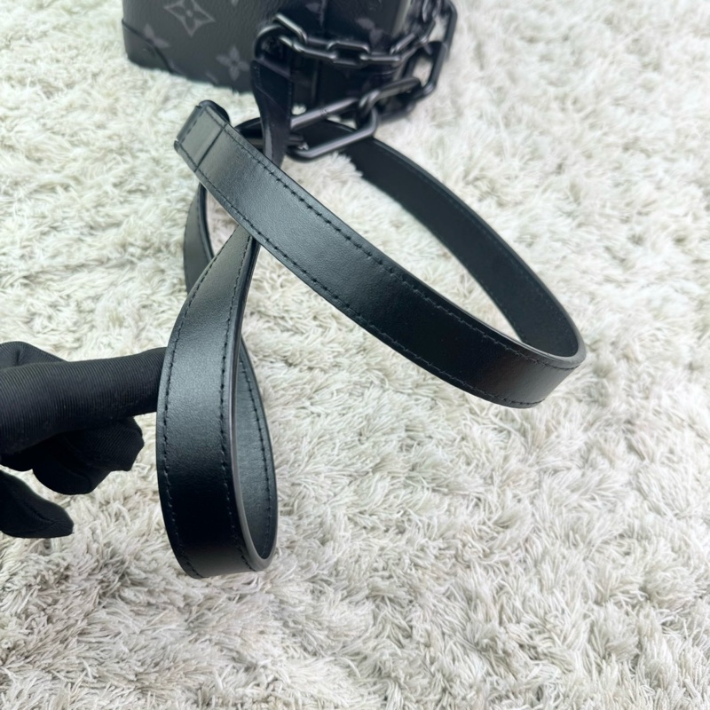 LV M44735 SOFT TRUNK系列經典Eclipse帆布印花拉鍊肩背方包(迷你)  👉晶片款👉中性款式男  女都可輕鬆駕馭-25