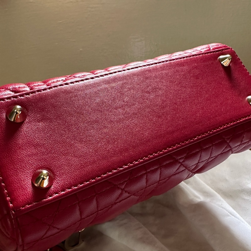 酒紅皮金釦Lady Dior 黛妃包小號-10
