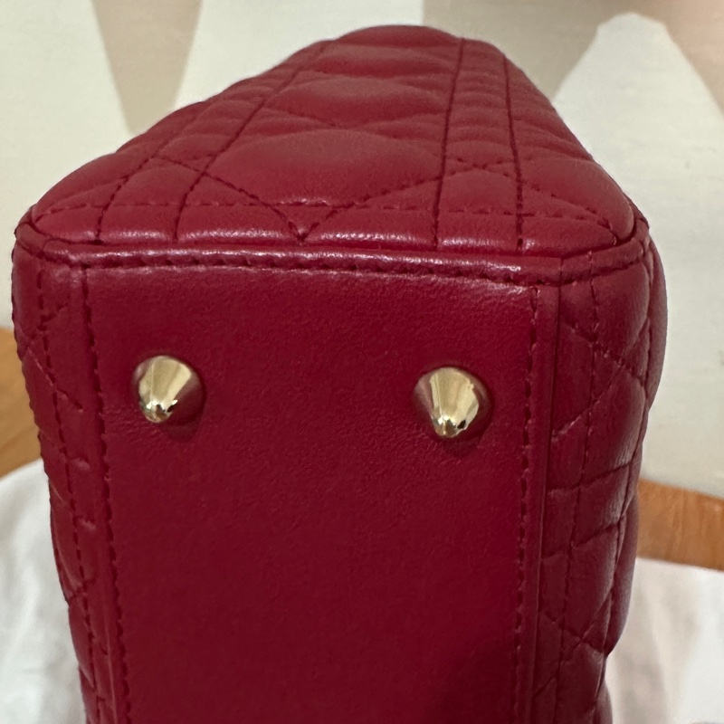 酒紅皮金釦Lady Dior 黛妃包小號-12