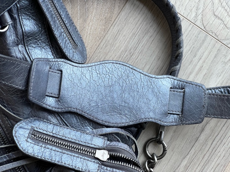 二手Balenciaga 巴黎世家City機車包，27張細圖喔-26