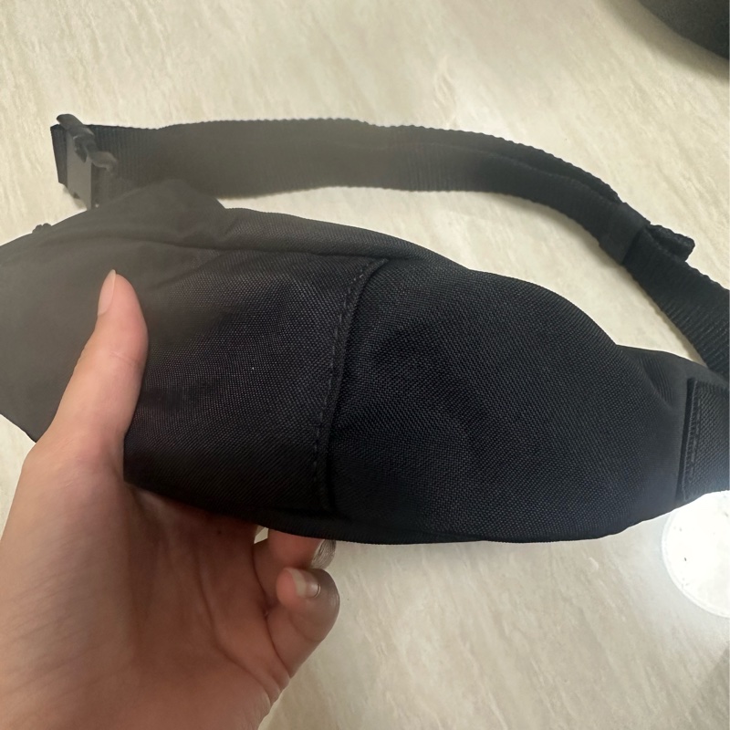 Balenciaga 巴黎世家 尼龍腋下包-12