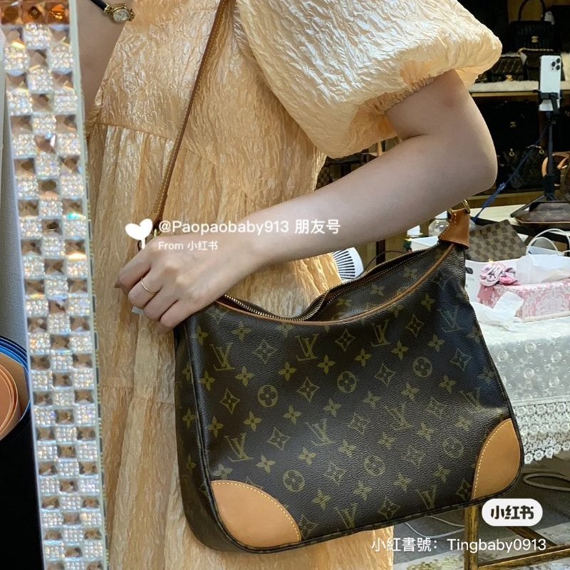 全網最低❤️LV❤️經典老花牛角包~包況良好-3