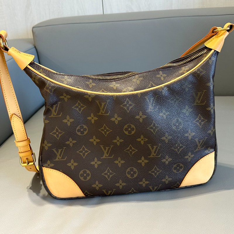 全網最低❤️LV❤️經典老花牛角包~包況良好-6