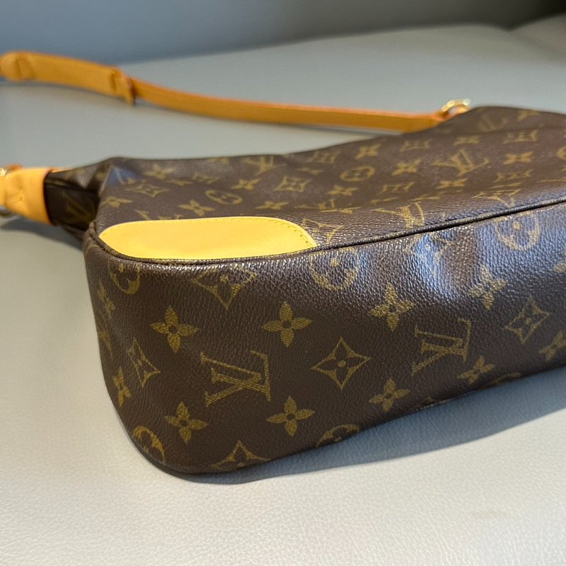 全網最低❤️LV❤️經典老花牛角包~包況良好-9