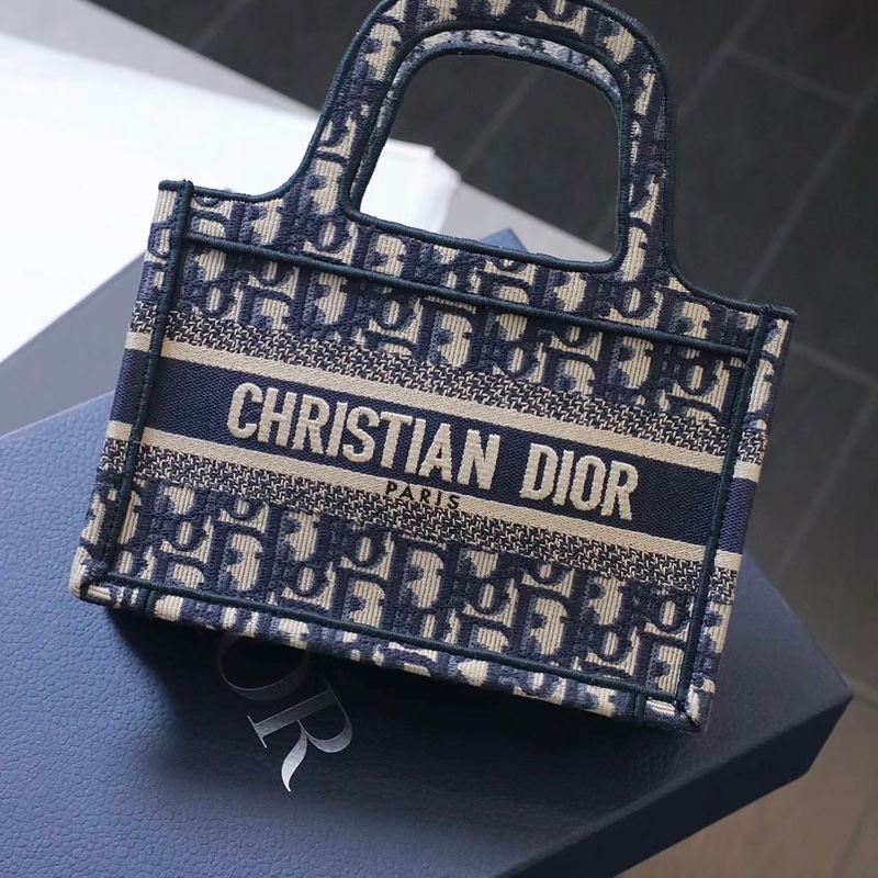 【哥吉拉精品時尚】激新 Dior mini Tote 托特-0
