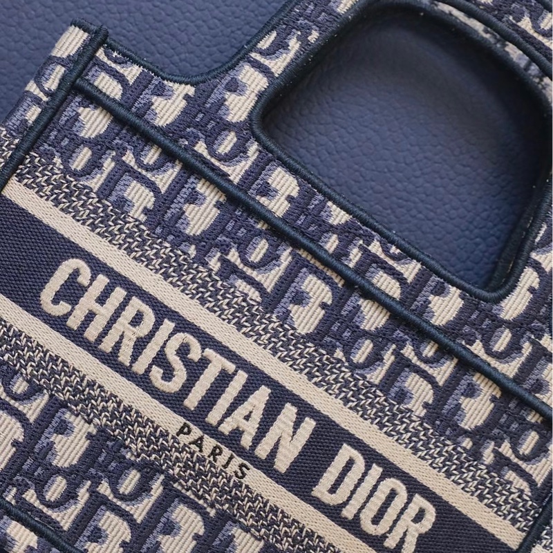【哥吉拉精品時尚】激新 Dior mini Tote 托特-3