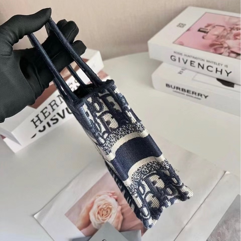 【哥吉拉精品時尚】激新 Dior mini Tote 托特-10