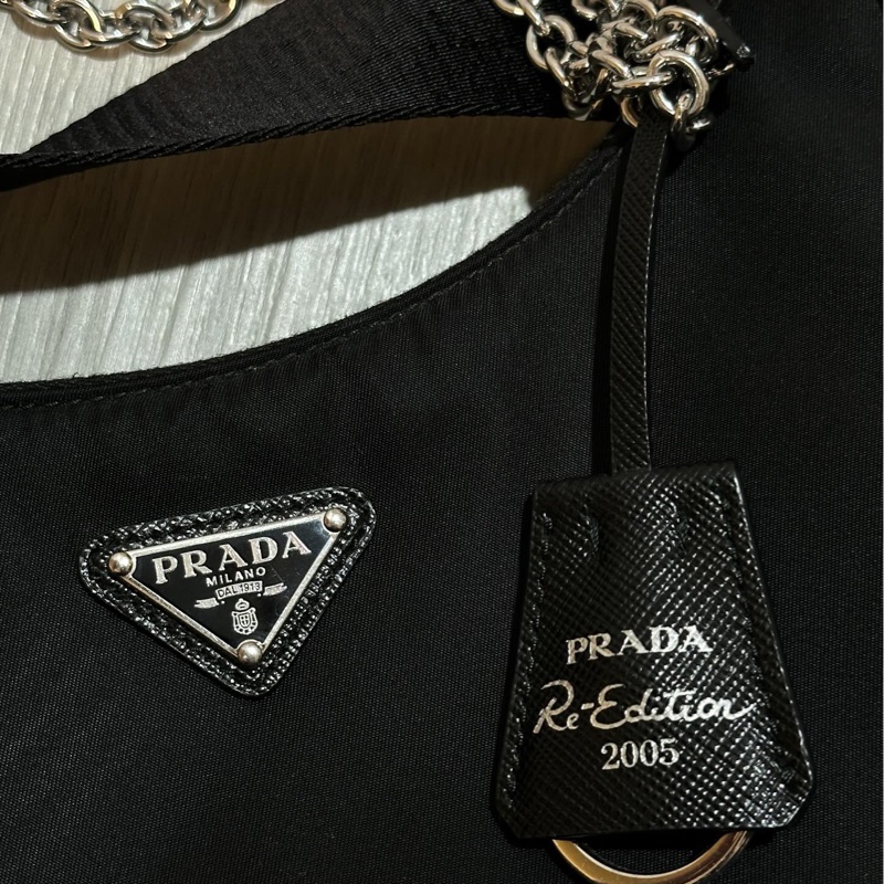 （包況很新）可議 Prada Re-Edition 2005 三合一-5