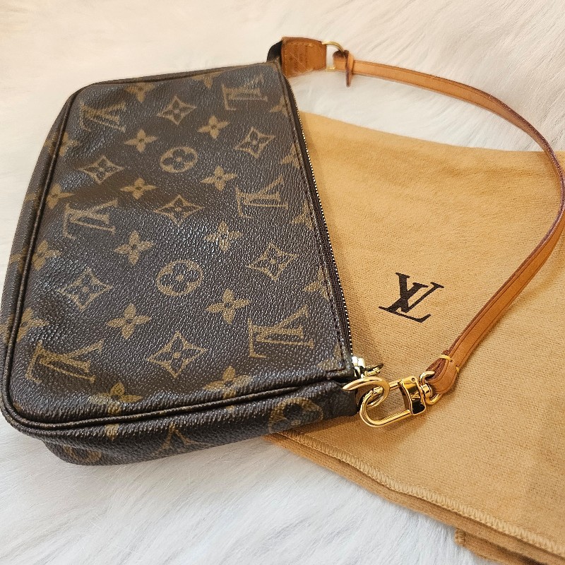 🎀👜曼蒂二手精品 👜🎀 LV 二手老花大款麻將包 lv麻將包 手提包 肩背包 腋下包-11