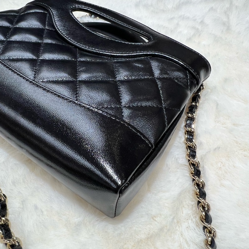 Chanel 24C mini 31 nano bag 新款橫版 油蠟皮 黑金扣 全新 正版 超難買款式-13