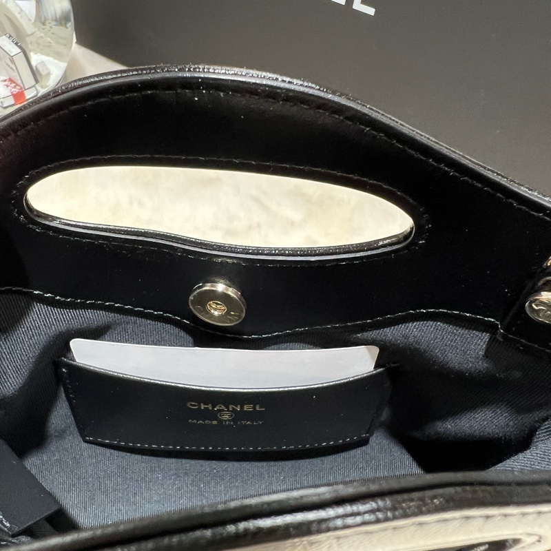 Chanel 24C mini 31 nano bag 新款橫版 油蠟皮 黑金扣 全新 正版 超難買款式-15