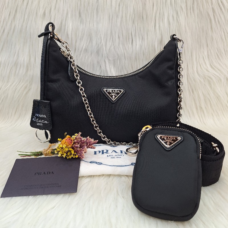 PRADA  黑色尼龍布銀鍊三合一 零錢/肩背/斜背包-1