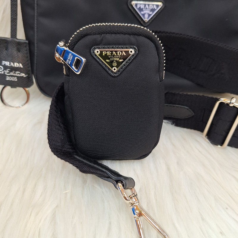 PRADA  黑色尼龍布銀鍊三合一 零錢/肩背/斜背包-16
