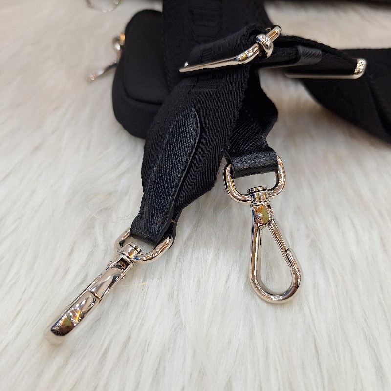 PRADA  黑色尼龍布銀鍊三合一 零錢/肩背/斜背包-18