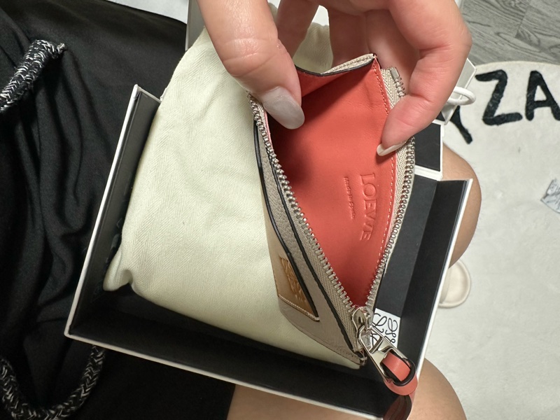 全新 Loewe小皮件 零錢包卡夾-3