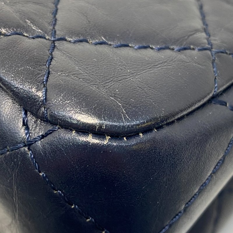 △ Chanel 香奈兒 2.55 Jumbo Navy Aged Calfskin Ruthenium-Finish Metal Chain Flap Bag 2.55特大號深藍色舊化小牛皮鍍釕金屬鏈條肩背袋 A37590 - 247007323-9