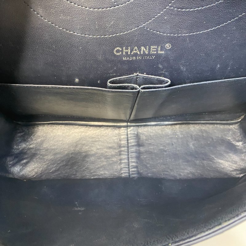 △ Chanel 香奈兒 2.55 Jumbo Navy Aged Calfskin Ruthenium-Finish Metal Chain Flap Bag 2.55特大號深藍色舊化小牛皮鍍釕金屬鏈條肩背袋 A37590 - 247007323-23