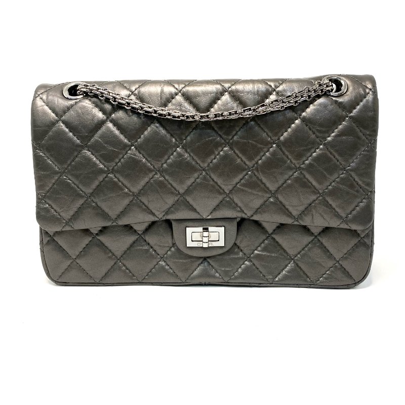 △ Chanel 香奈兒 2.55 Metallic Dark Grey Aged Calfskin Silver-tone Metal Chain Flap Bag 2.55金屬深灰色舊化牛皮銀色金屬鏈條肩揹袋 A37587 - 247007761-1