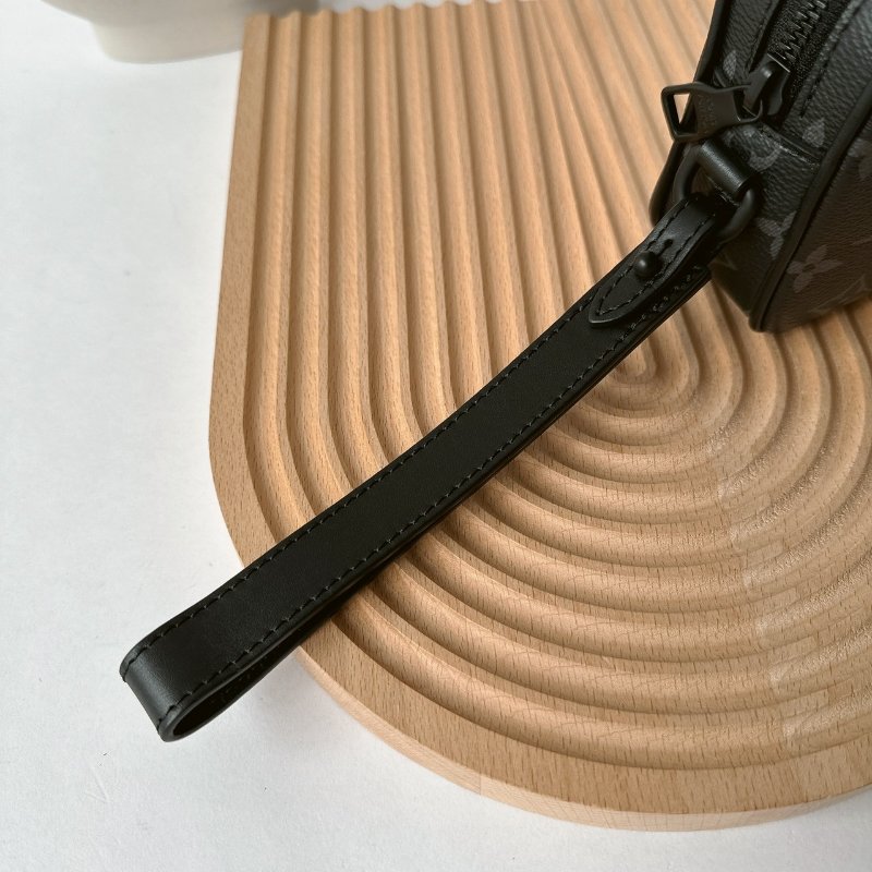 Louis Vuitton Pochette Volga 黑灰老花拉鍊手拿包 M68321-8