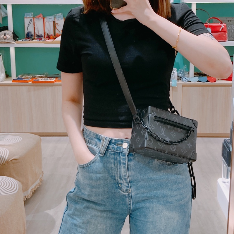 路易威登 經典黑色老花 Soft Trunk 小方盒-11