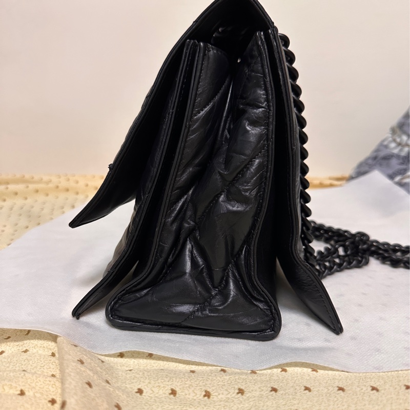已售出 ✖️ 「專櫃五折出售中」Balenciaga crush medium 全黑款❤️稀有釋出！（全配！買就送訂製內膽包）-5